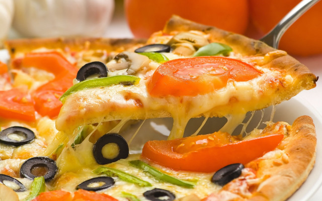 Pizza olives delicious cheesy slice free wallpaper - medium preview image