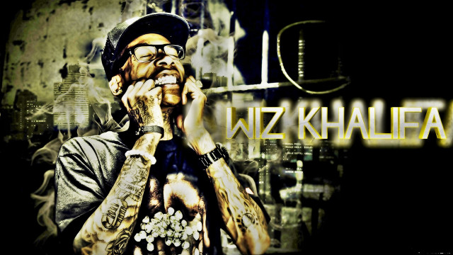 Man tattoos cellphone city background free wallpaper - medium preview image