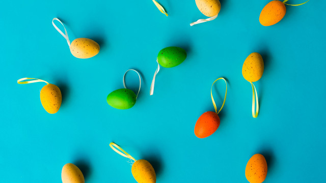 Eggs candy string bow food free wallpaper - medium preview image