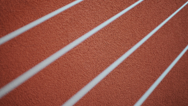 Tennis court red wall white free wallpaper - medium preview image