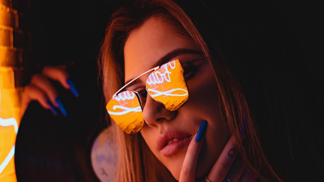 Aramenta dianthe vail cyberpunk neon free wallpaper - medium preview image