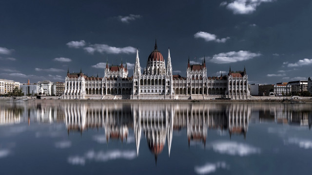 Large building clock tower water #22 free wallpaper - medium preview image