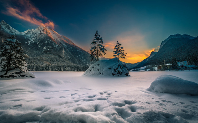 Snowy mountain landscape sunset city free wallpaper - medium preview image