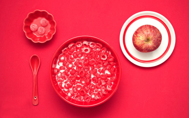 Water fruit red tablecloth spoon free wallpaper - medium preview image
