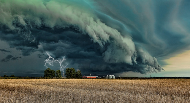 Storm field barn lightning sky free wallpaper - medium preview image