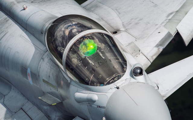 Fighter jet green light puzzle free wallpaper - medium preview image