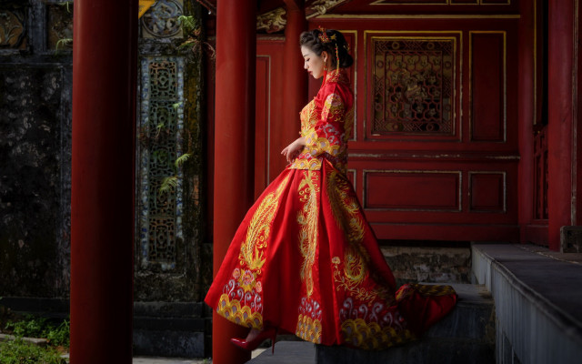 Woman red yellow dress red #2 free wallpaper - medium preview image