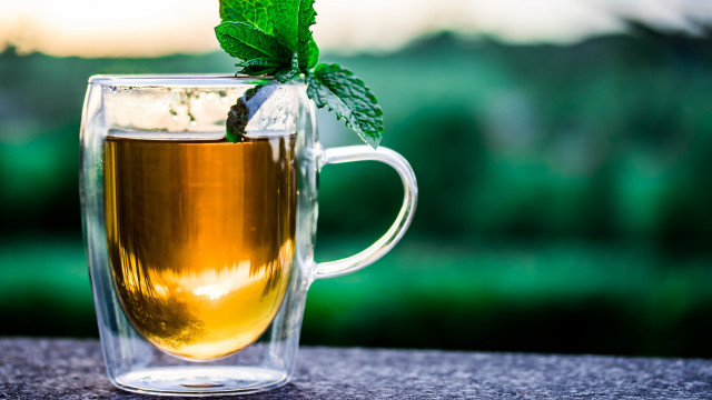 Glass tea mint sprig table free wallpaper - medium preview image