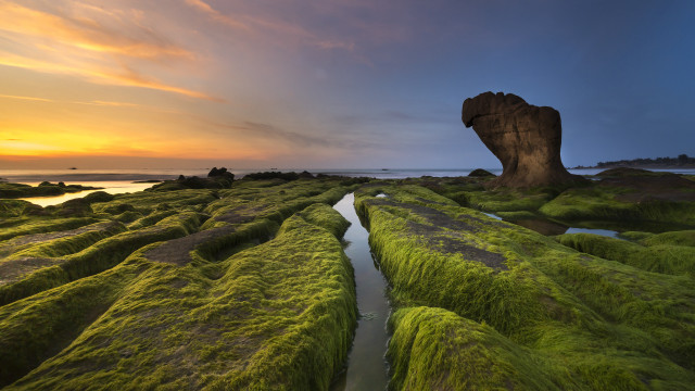 Mossy rock sunset cloudy sky free wallpaper - medium preview image