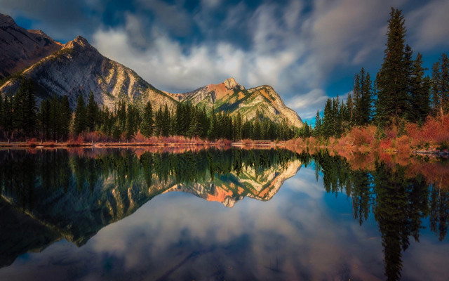 Mountain reflection forest red leaves free wallpaper - medium preview image