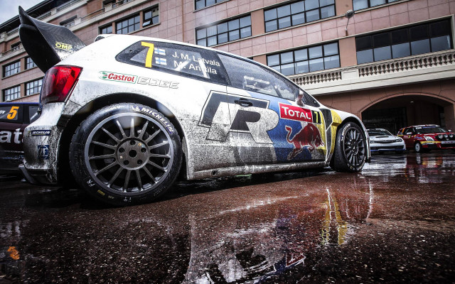 Car paint rain building windows free wallpaper - medium preview image
