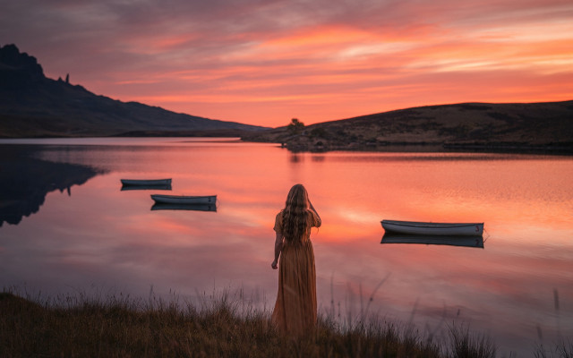 Woman hill lake sunset mountains free wallpaper - medium preview image