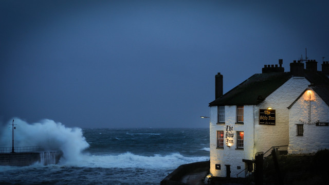 House shore wave lighthouse stormy free wallpaper - medium preview image