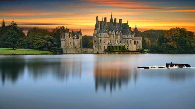Castle lake forest boat gothic free wallpaper - medium preview image