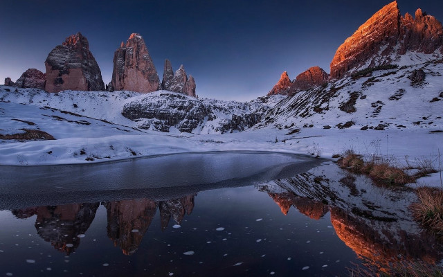 Mountain lake snow bridge city free wallpaper - medium preview image