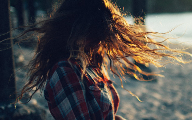 Woman beach tree snow embers free wallpaper - medium preview image