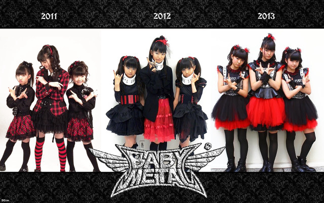 Girls black red outfits posing free wallpaper - medium preview image