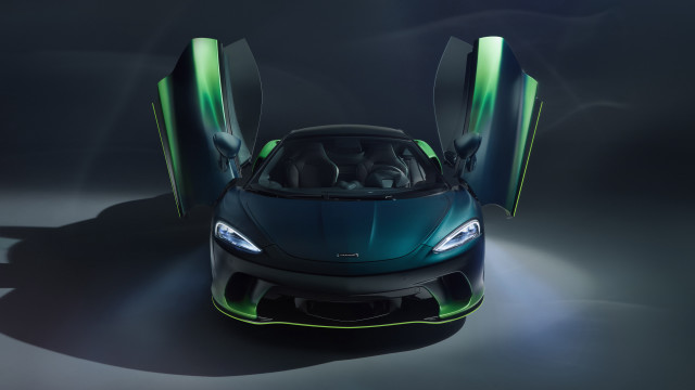 Green sports car open spotlight free wallpaper - medium preview image