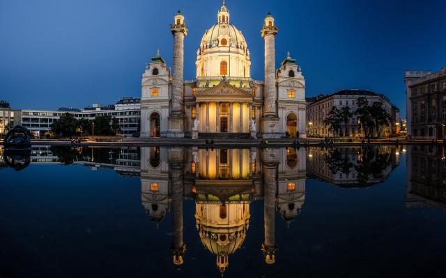 Dome clocktower reflection night viennese free wallpaper - medium preview image