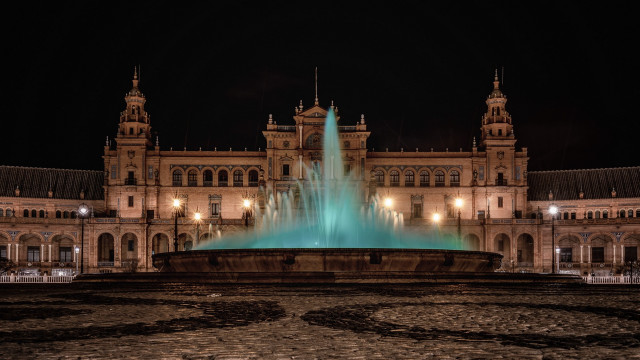 Neoclassical building fountain night lights free wallpaper - medium preview image