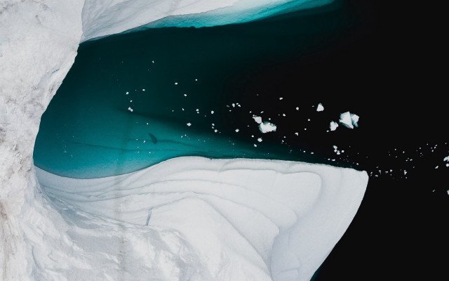 River ice plane view aurora free wallpaper - medium preview image