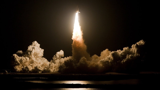 Rocket launch night sky clouds #2 free wallpaper - medium preview image