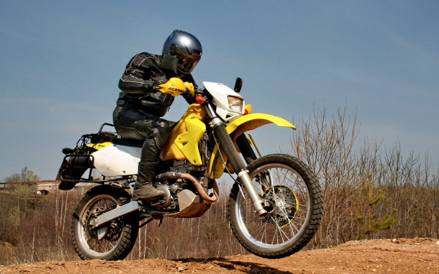 Motorcycle riding man dirt field free wallpaper - medium preview image