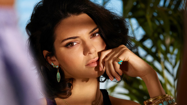 Woman bracelet earrings mirror palm free wallpaper - medium preview image