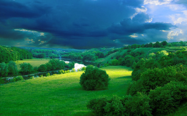 Green river cloudy sky forest free wallpaper - medium preview image