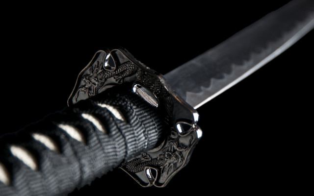 Black white knife black handle free wallpaper - medium preview image
