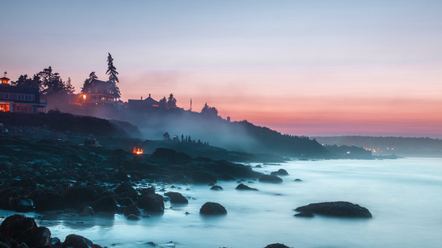 Beach hill house fog lighthouse free wallpaper - medium preview image