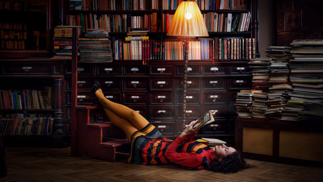 Library reader redhair ankazhuravleva portrait free wallpaper - medium preview image