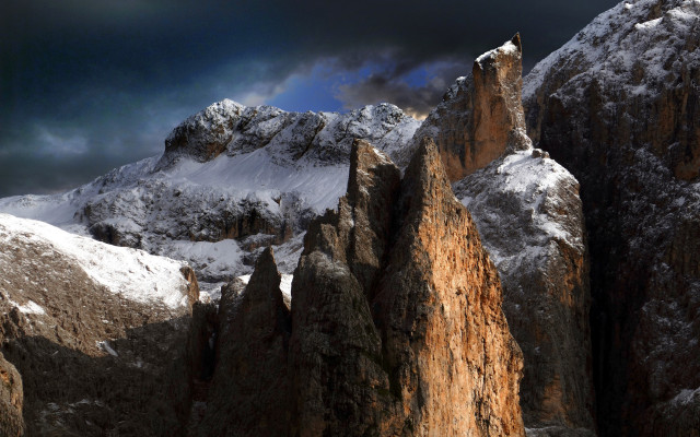 Mountain snowy background cloudy sky free wallpaper - medium preview image