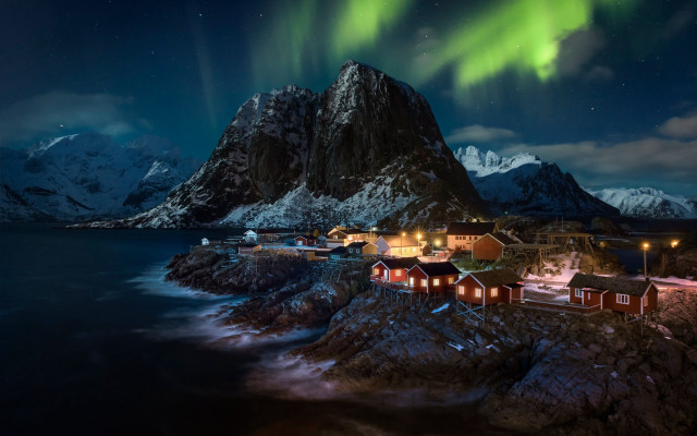 Night village green aurora mountains free wallpaper - medium preview image