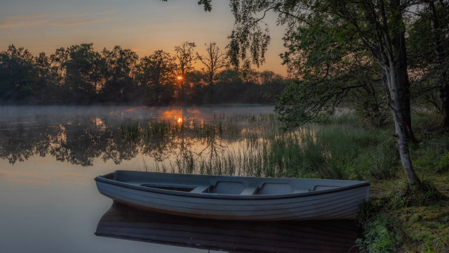 Boat water sunset autumn nature free wallpaper - medium preview image