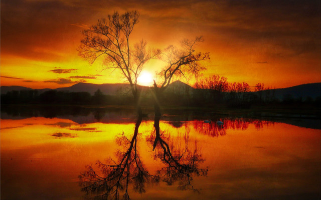 Lake reflection sunset mountain autumn free wallpaper - medium preview image