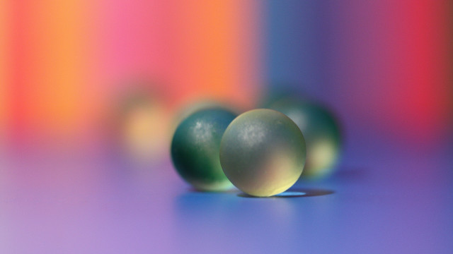 Green eggs closeup blurry background free wallpaper - medium preview image