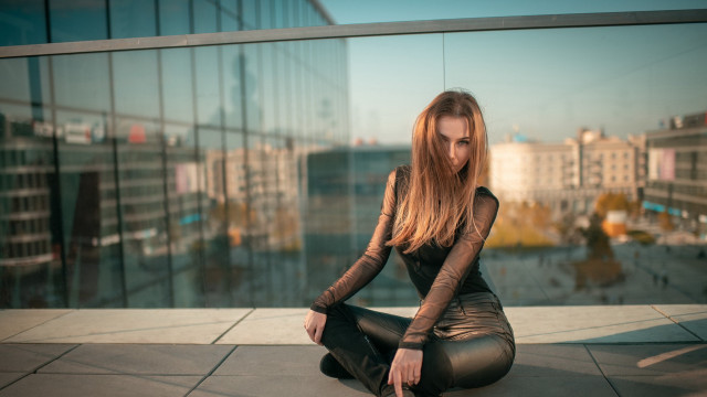 Gothic portrait blackdress heels cityscape free wallpaper - medium preview image