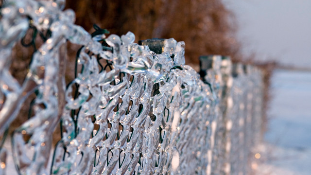 Fence ice snow christmas blurry free wallpaper - medium preview image