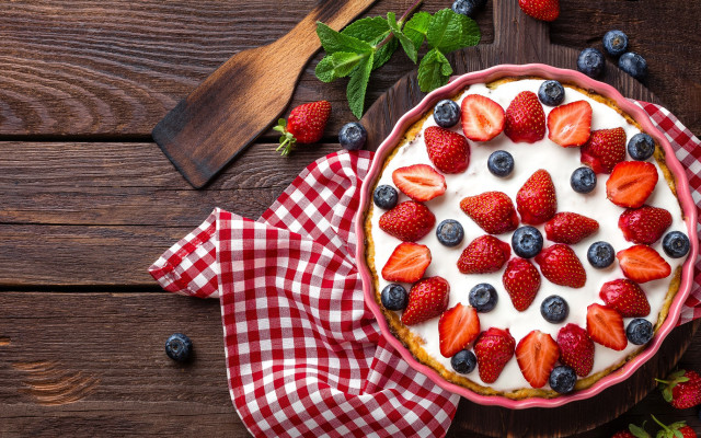 Berry blueberry cake wooden table free wallpaper - medium preview image