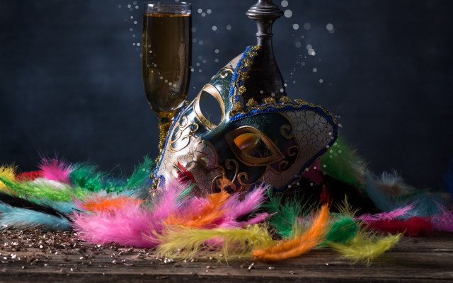 Carnival mask champagne feathers beads free wallpaper - medium preview image