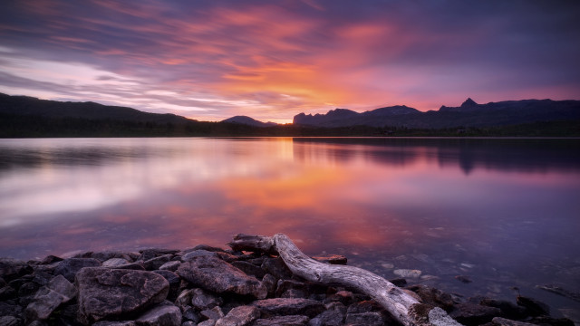 Sunset lake rocks log mountains free wallpaper - medium preview image