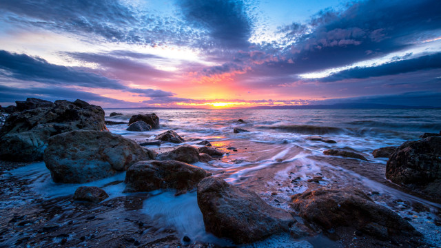 Sunset rocky beach waves clouds #4 free wallpaper - medium preview image