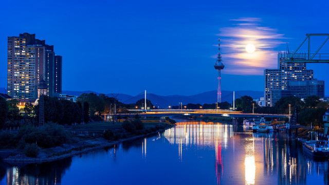 Full moon city river bridge free wallpaper - medium preview image