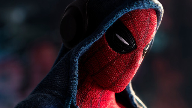 Spiderman hoodie closeup photorealism 3d free wallpaper - medium preview image