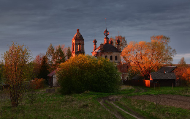Church steeple clock tower autumn free wallpaper - medium preview image
