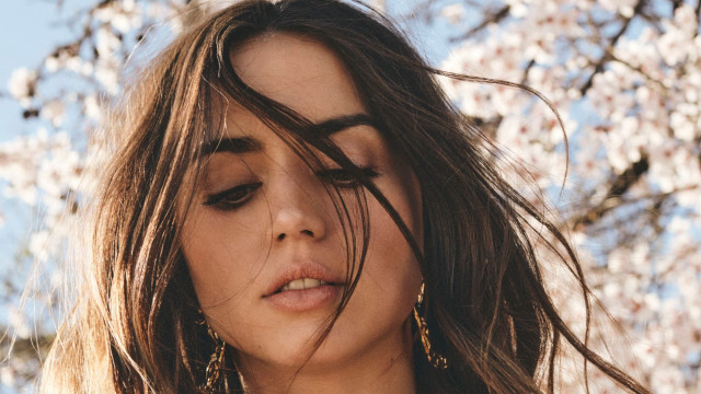 Woman longhair earrings phone tree free wallpaper - medium preview image