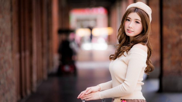 Woman white sweater pink purse free wallpaper - medium preview image