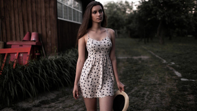 Woman dress holding hat frisbee free wallpaper - medium preview image