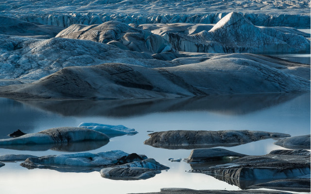 Mountain lake ice snow blue free wallpaper - medium preview image